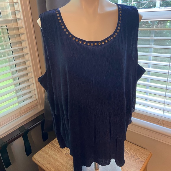 Ruby Rd. Tops - 6 for $18 Ruby Rd 3X tiered tank navy blue